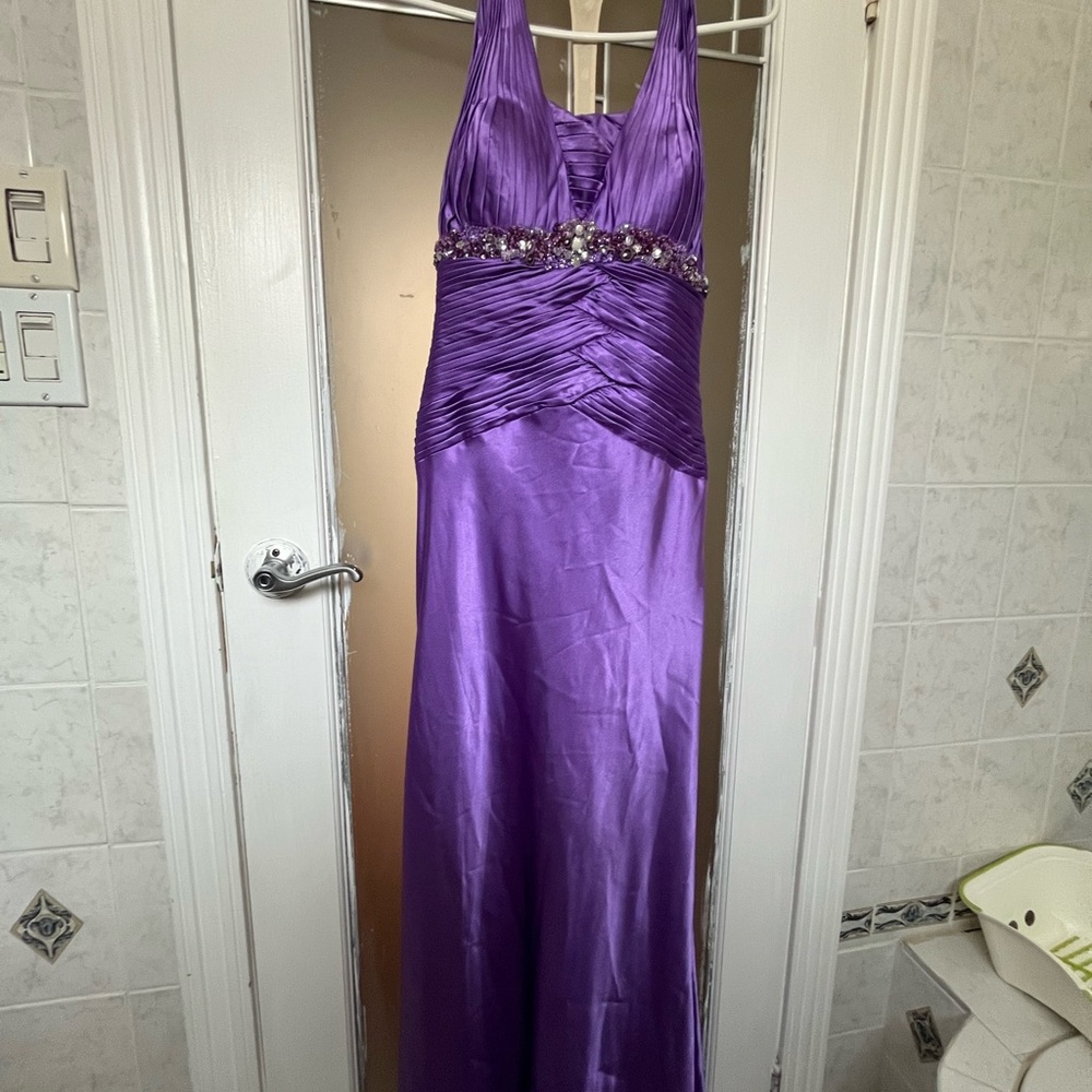 Very beautiful and elegant evening dresses